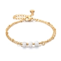 Zweilagiges 18K vergoldetes Armband mit drei weißen facettierten Natursteinperlen - Weiße geschliffene Steinperlen (XN572-9)
