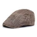 Gorra clásica de cuadros marrones en algodón con textura tejida vista de perfil lateral - Caqui