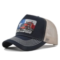 Dettaglio del ricamo Texas Truck Driving Championship su un cappellino trucker - Regolabile / Blu navy