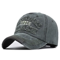 Dettaglio del ricamo 3D ORIGINAL su cappellino vintage lavato con cuciture verdi - Regolabile / Verde Militare (CB207-5)