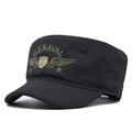 Detalle del bordado U.S. NAVAL e insignia metálica U.S. ARMY en gorra táctica negra - Negro