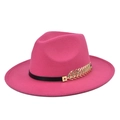 Detail van roze wollen vilten fedora met zwarte lederen band en gouden bladdecoratie - M (56-58cm) / Rozerood