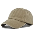 Detalle de la textura de algodón lavado kaki de la gorra con costuras de refuerzo - Ajustable / Caqui