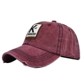 Vintage gewaschene burgunderrote Baseballkappe mit K&K-Patch und abgenutztem Schirm - Verstellbar / Burgunderrot