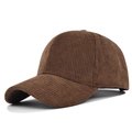 Dettaglio ravvicinato della texture in velluto a coste marrone del cappellino baseball - Regolabile / caffè