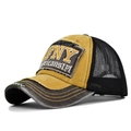 Λεπτομερής όψη vintage καπέλου trucker με 3D κέντημα και φθαρμένο γείσο στην άκρη - Ρυθμιζόμενο / Καφέ και Κίτρινο