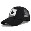 Cappellino trucker bianco e nero con stampa pentacolo e rete traspirante - Nero