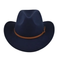Detailopname van donkerblauwe vilten cowboyhoed met bruine leren band en metalen gesp - M (56-58cm) / Marineblauw