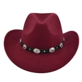 Klassieke bordeauxrode vilt cowboyhoed met zwarte lederen band en zilveren concho studs - M (56-58cm) / Bordeauxrood