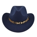 Detail van navy wollen vilten cowboyhoed met luipaardprint band en metalen gesp detail - M (56-58cm) / Marineblauw
