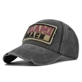 Detailansicht der grauen Vintage-Basecap mit Miami Beach Stickerei und Distressed-Effekt - Schwarz