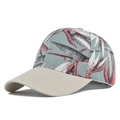 Klassieke honkbalpet met blauwe bloemenprint en een beige katoenen klep voor dames - Rood Wit Abstract Bladpatroon (#5)