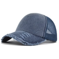 Detail van marineblauwe denim baseballpet met ademend mesh en een vintage afwerking - Verstelbaar / Marineblauw