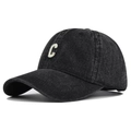 Dettaglio del berretto da baseball in denim nero lavato vintage con ricamo lettera C - Regolabile / Nero