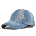 Berretto in denim azzurro lavato con stella di strass e decorazioni di borchie - Stella Strass Teschio (CO931-2) / Azzurro