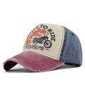 Dettaglio cappello trucker vintage con visiera rossa logora e stampa moto classica - Regolabile / Borgogna