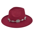 Detailed view of dark red wool fedora featuring an ornate silver engraved chain band - M(56-58cm) / Burgundy