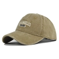 Détail de la broderie Los Angeles 1950 sur casquette de baseball en coton kaki lavé - Kaki