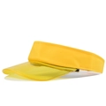 Detalle de visera solar amarilla con borde de PVC transparente y costuras de precisión - Amarillo
