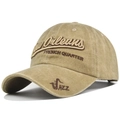 Dettaglio del ricamo New Orleans e motivo Jazz su cappellino da baseball vintage - Regolabile / Cachi