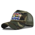 Détail de la casquette trucker camouflage avec filet et écusson You Look Like a Movie - Réglable / Camouflage Kaki