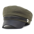 Dettaglio del cappello militare verde con visiera in pelle nera e bottoni metallici - M(56-58cm) / Verde