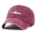 Gorra de béisbol de algodón lavado burdeos con bordado de tiburón blanco y visera curva - M (56-58cm) / Burdeos