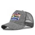 Casquette trucker grise en filet avec impression graphique de paroles sur le devant - Réglable / Gris Chiné