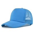 Cappello trucker azzurro con pannello frontale in spugna e rete posteriore traspirante - Regolabile / Blu