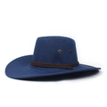 Detail eines dunkelblauen Cowboyhutes mit geflochtenem Seil und bronzenen Belüftungslöchern - Verstellbar / Marineblau