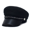 Cappello da marinaio nero con visiera in pelle PU e catena decorativa in metallo - Nero