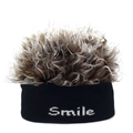 Bonnet noir en tricot créatif avec perruque frisée gris-brun et broderie Smile - Taille unique / Noir+Café