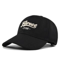 Schwarze Baseballkappe mit weißer Forest 1768 3D-Stickerei auf Twill-Stoff - Schwarz
