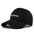 Berretto da baseball in cotone nero con ricamo Gathering bianco e visiera curva - Nero