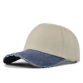 Dettaglio cappellino bicolore kaki e blu con visiera usurata e sei pannelli cuciti - Regolabile / Blu Marino e Cachi