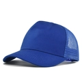 Detailansicht der königsblauen Trucker-Mütze mit Netzrücken und gebogenem Schirm - Blau