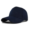 Detailweergave van een navy blauwe 6-panel katoenen baseballcap met een gebogen klep - Marineblauw