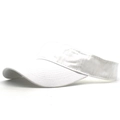 Detalle de la visera de algodón blanco con costuras reforzadas y banda lateral ancha - Ajustable / Blanco