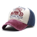 Berretto da baseball vintage in stile distressed con ricamo American Pride e color-block - Regolabile / Blu Marino con Visiera Rosso Vino