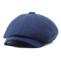 Primer plano detallado de gorra newsboy azul oscuro con costuras de paneles y botón superior - M (56-58cm) / Azul marino