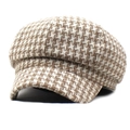 Primer plano detallado de gorra newsboy marrón con diseño de pata de gallo en tweed - M / Caqui