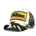 Berretto da baseball camo vintage con toppa ricamata Indian No.7 su pannello frontale bianco - Regolabile / Camouflage