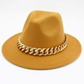 Detail of camel wool fedora hat featuring a chunky gold metal chain band decoration - One Size / Khaki