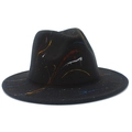 Detalle artístico de salpicaduras de pintura en un sombrero fedora de lana negra - Negro