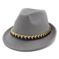 Klassischer grauer Wollfilzhut mit eleganter Goldkette und schwarzem Lederband-Dekor - Grau