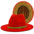 Roter Wollfilzhut mit grünem Gürtelband und Leopardenmuster auf der Krempenunterseite - Rot