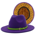 Lila Wollhut Fedora mit grünem Lederband und Leopardenmuster an der Krempe unten - Lila