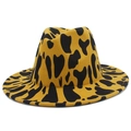 Dettaglio del cappello fedora giallo con motivo a mucca, feltro e tesa larga - Taglia unica / Cachi