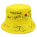 Gelber Fischerhut aus Baumwolle mit Graffiti-Print und faltbarer Krempe im Streetwear-Stil - Gelb