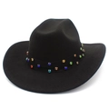 Detail eines schwarzen Cowboyhutes aus Wolle mit bunten Strasssteinen am Band - Schwarz